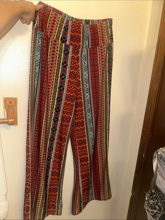 WinWin Pants - WinWin Red Multi-Stripe Wide-Leg Pants  L-XL